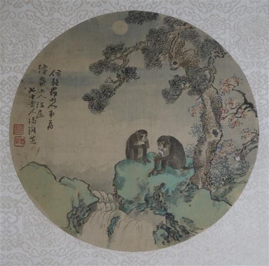 A Chinese painting on silk of two monkeys, late 19th century tondo 25cm.